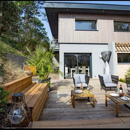 A Hossegor, Jolie Maison Avec Pour Sejour Bien Etre Soorts-Hossegor